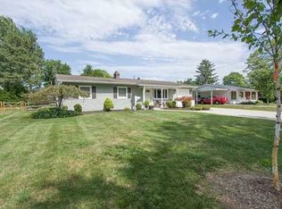 5954 Graystone Dr, Sylvania, OH 43560