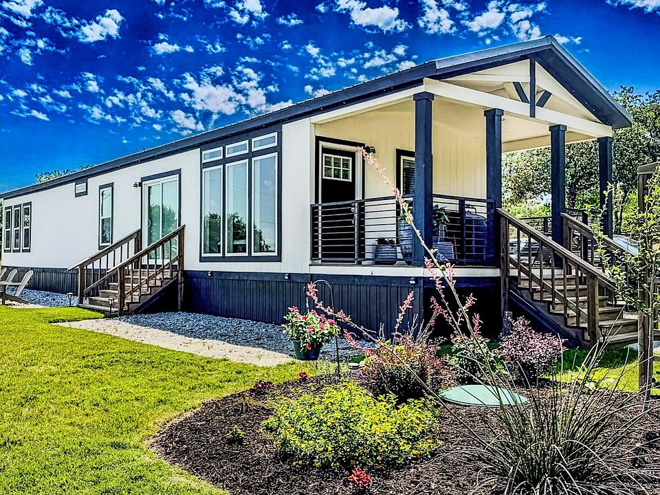 1st image of 213 Meadow Pond Ct
