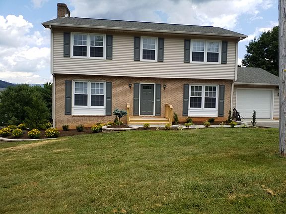 3rd image of 5317 Appletree Dr