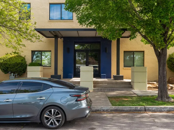 2001 Gold Ave SE APT 11, Albuquerque, NM 87106