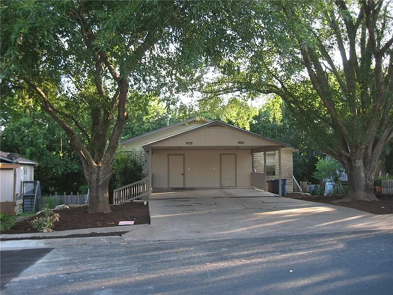 5401 Spring Meadow Rd #B — Photo 20