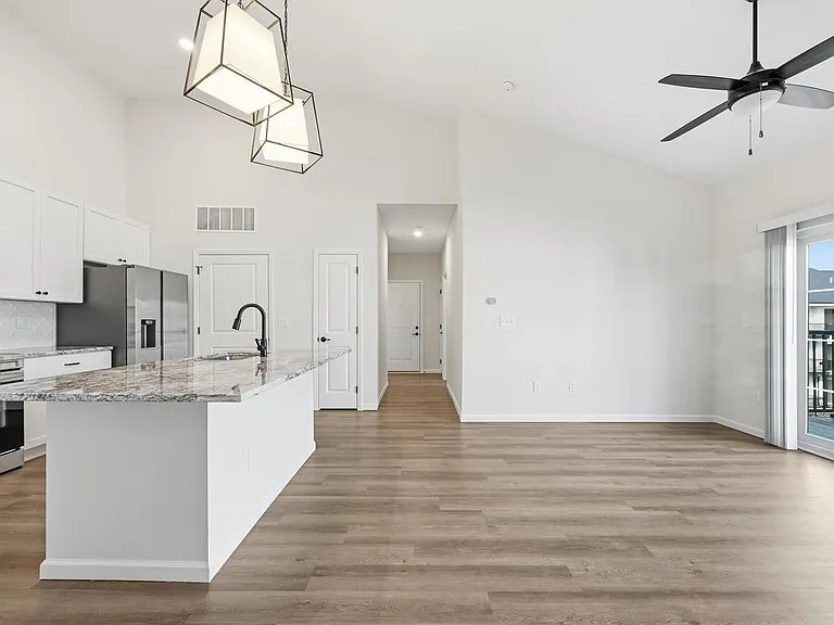 Kempton Apartments — Photo 67