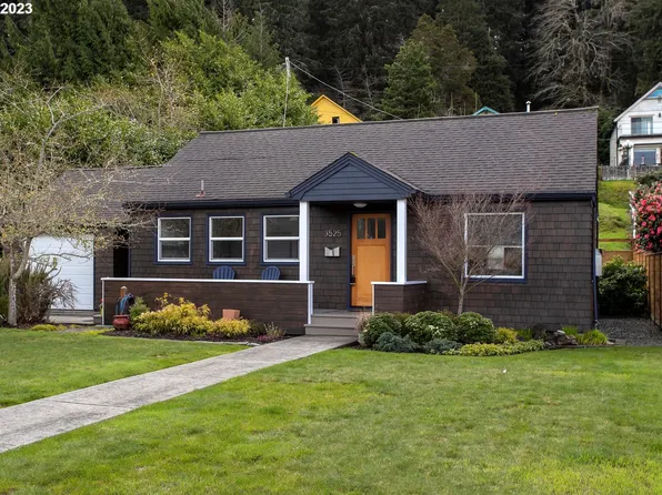 3525 Harrison Ave, Astoria, OR 97103