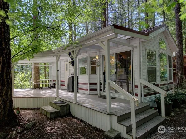 42 6 Riverside Drive, Deming, WA 98244