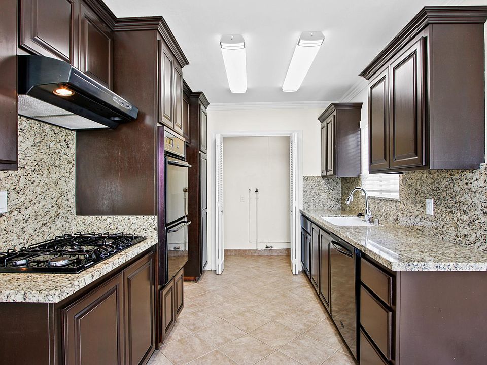 1st image of 640 W 23rd St APT 4