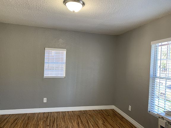 3rd image of 3518 Lyons Ave #C