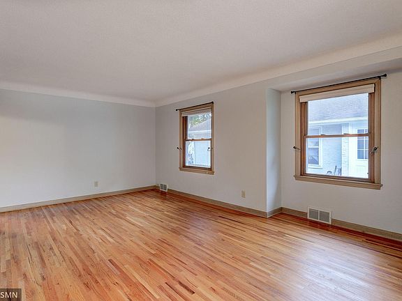 4th image of 1836 Montana Ave E