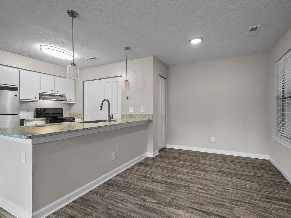 1st image of 201 Westbrook Dr #F05