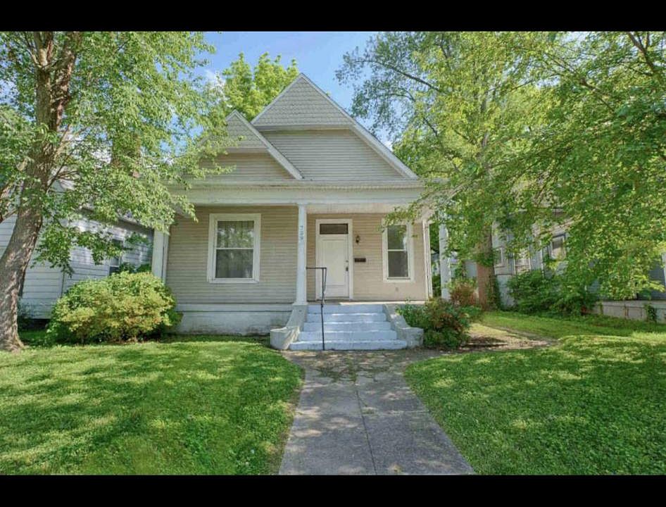 1st image of 759 E Chandler Ave