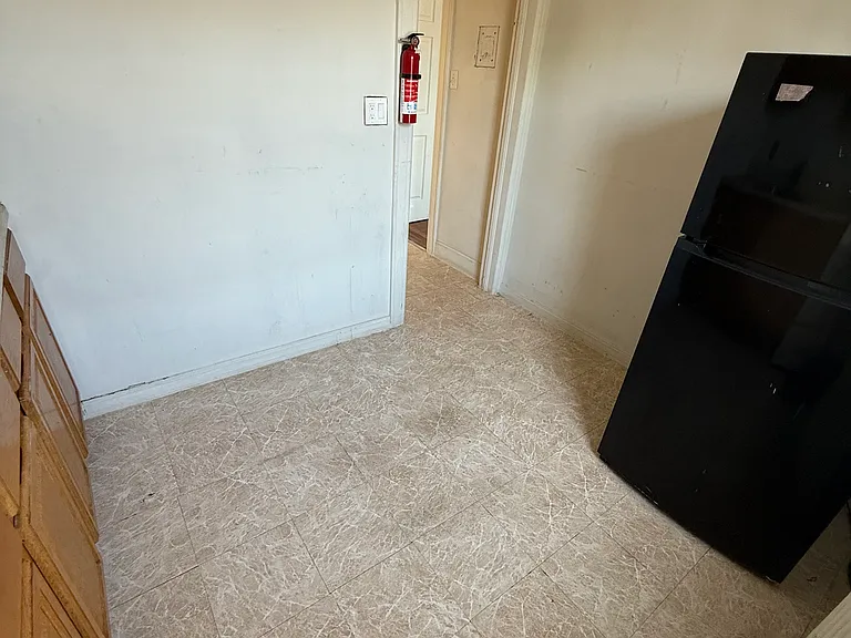516 Anderson Ave #2 — Photo 17