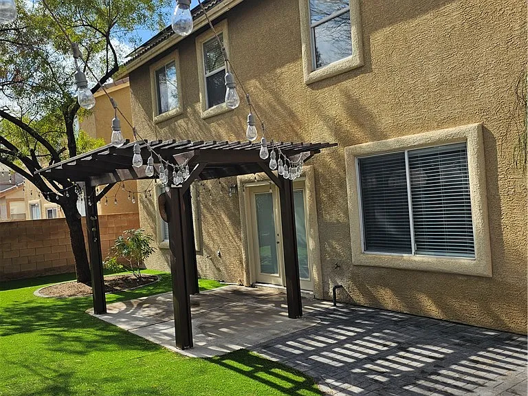 140 Samantha Rose St — Photo 26