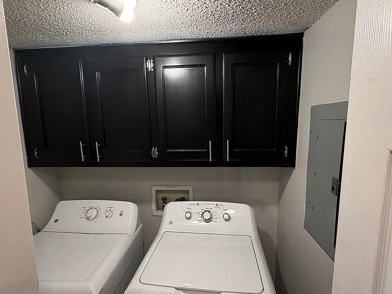 15864 S Sanderland Ave #1 — Photo 6