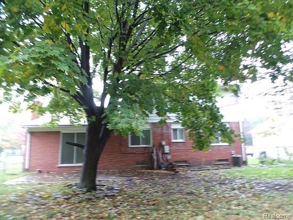 5th image of 20881 Secluded Ln