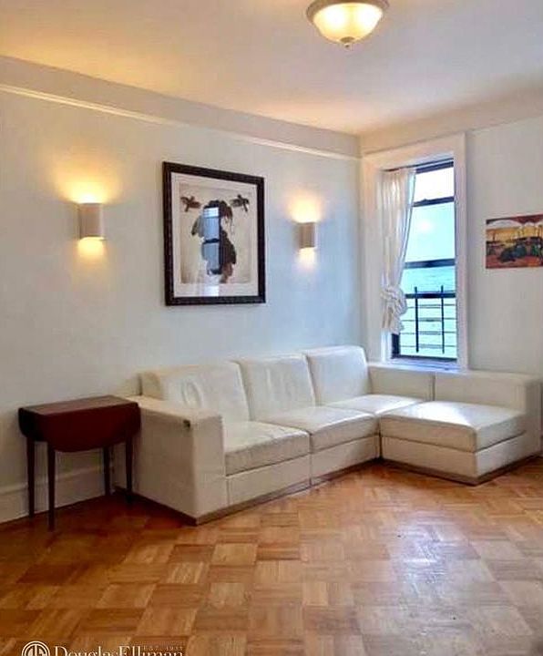 1st image of 420 8th Ave APT 2D