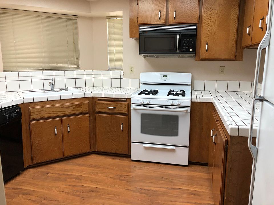 2nd image of 8454 Autumn Leaf Dr