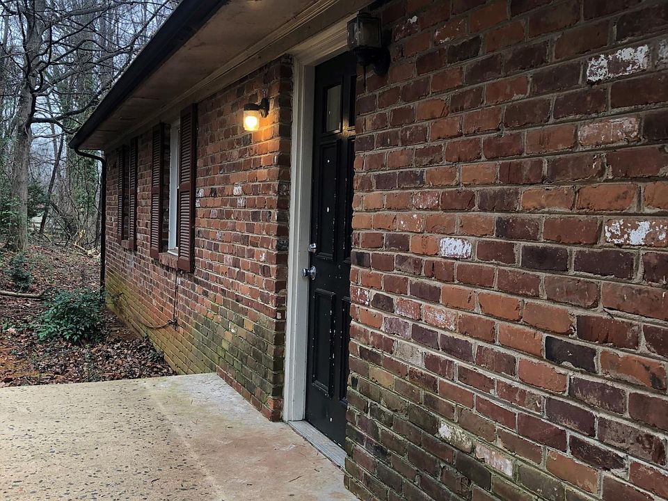1st image of 3201 Windemere Pl #A