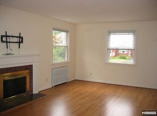 513 Lafayette Ave, Wyckoff, NJ 07481