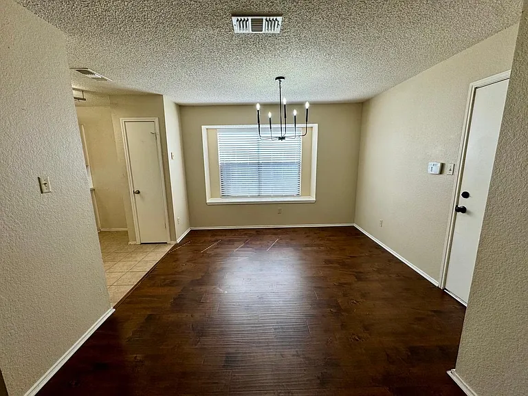 5028 Coker Dr — Photo 7