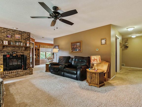4th image of 1014 Hickory Hill Ct #U-b-11