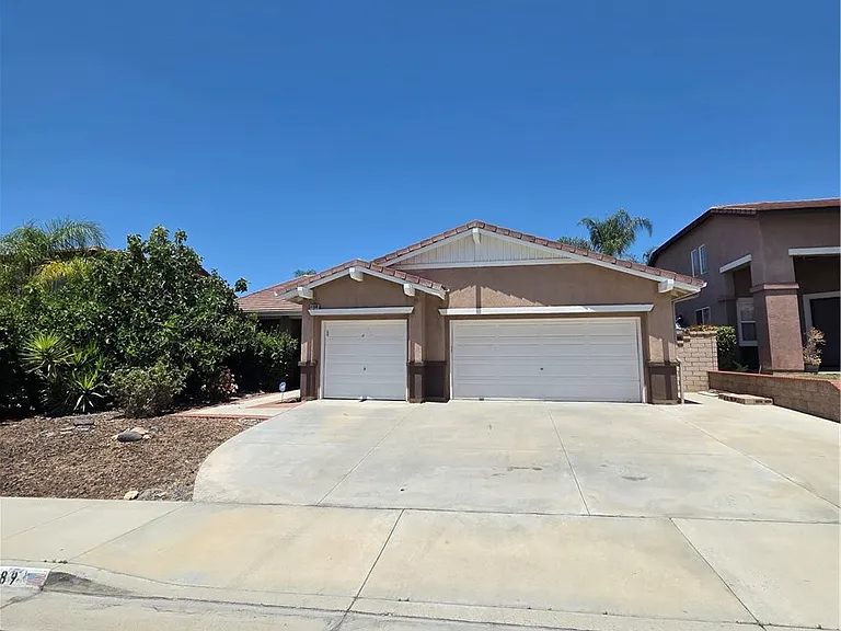 41089 Robards Way — Photo 1