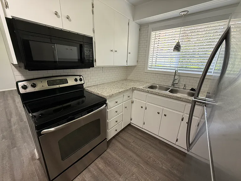 530 E Center St #2 — Photo 8
