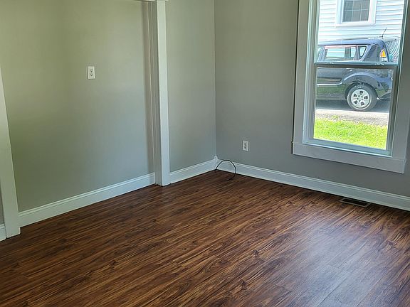 2nd image of 133 Smith Ballard St #1