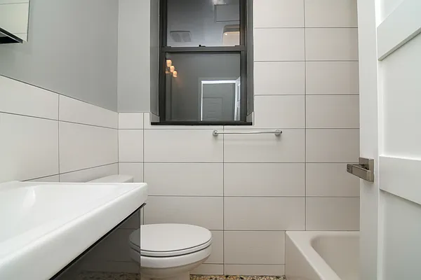 Rented by Compass | media 35