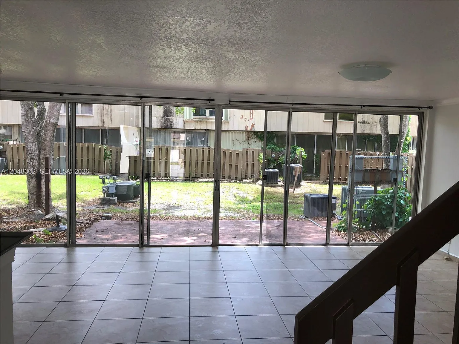 Townhouses At Jacaranda C — Photo 3