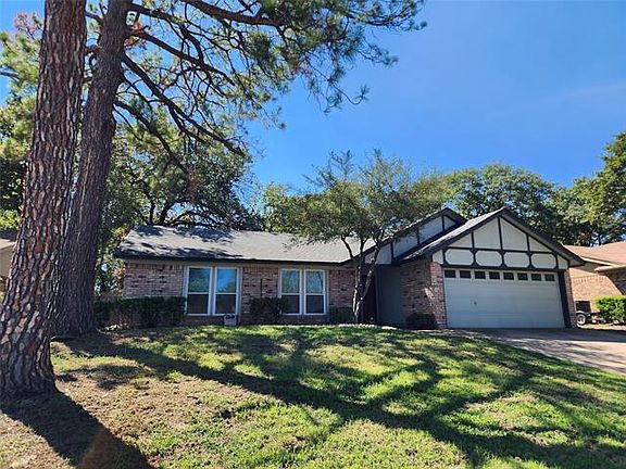 2nd image of 5612 Shady Hill Ln