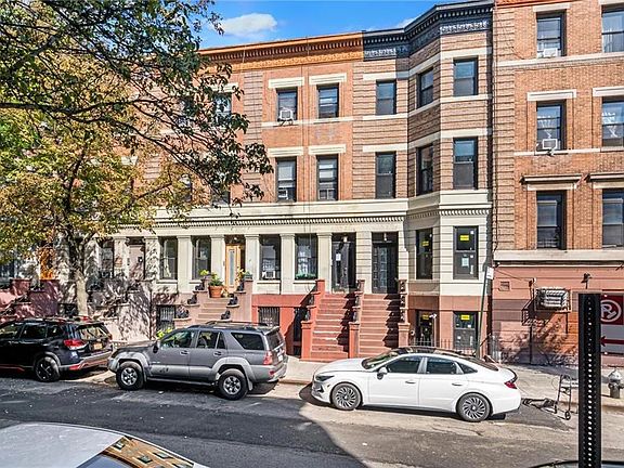 3rd image of 403 W 147th St