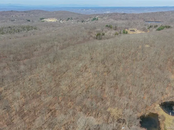 40 Meads Lane, Stormville, NY 12582