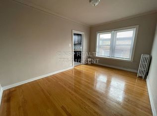 4261 W Addison St #3, Chicago, IL 60641