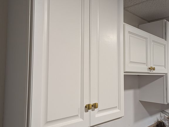 2nd image of 212 W Market St APT C