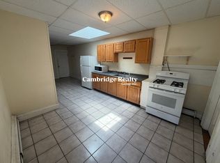 179 Harvard St #1/2, Cambridge, MA 02139