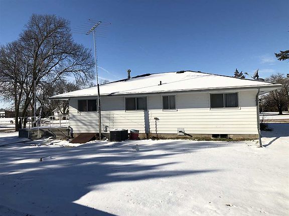 3rd image of 860 Nebraska Ave