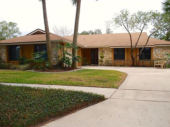 2nd image of 1530 Golfside Dr