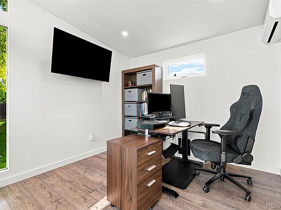 4th image of 1333 Elmwood Street