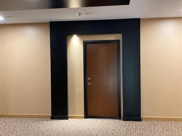 209 Oakdene Place image 4 of 8