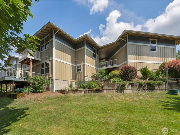 17356 Red Hawk Court, Mount Vernon, WA 98274