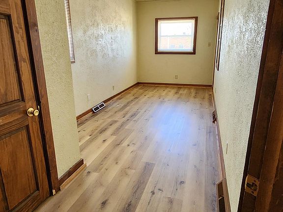 2nd image of 7547 22nd Ave #U