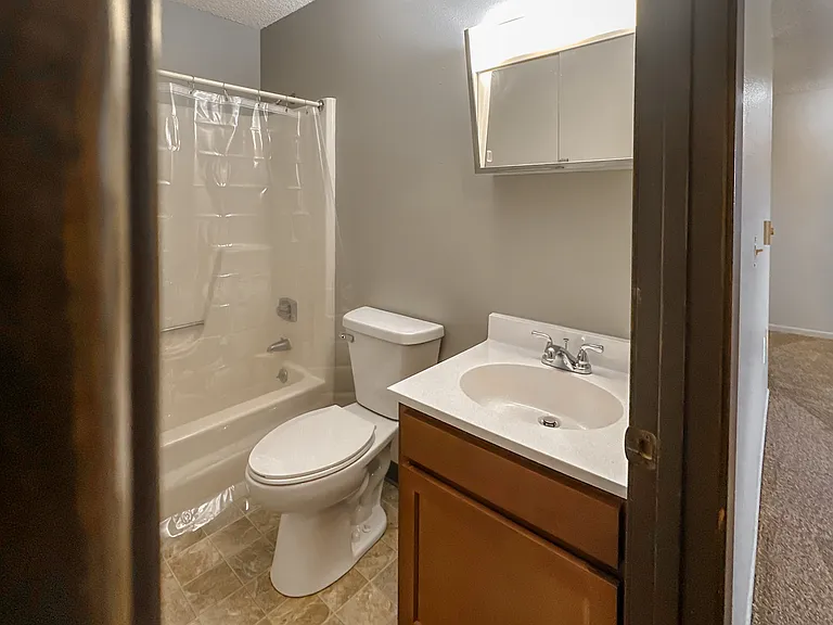 408 E Dawn St #5 — Photo 5
