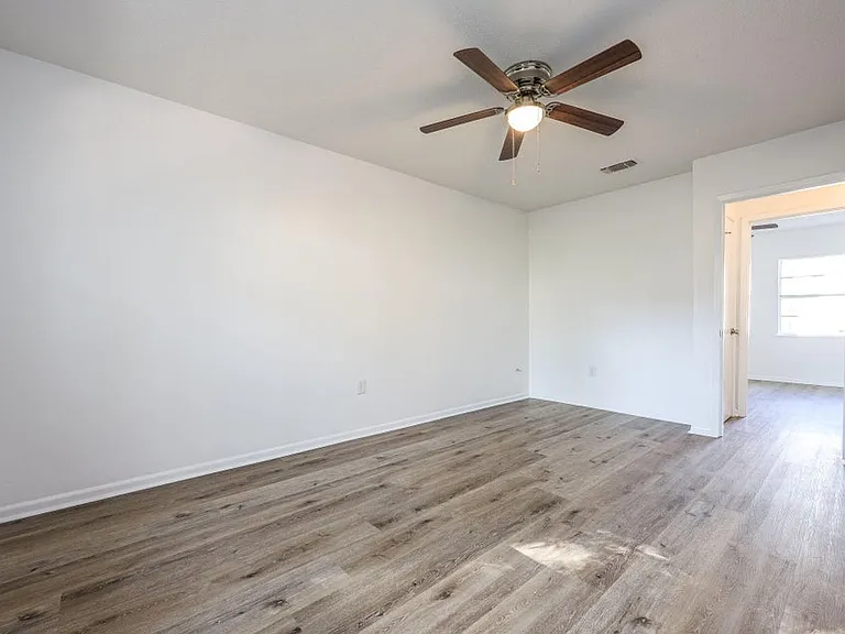 1013 Holton Ave #1 — Photo 13
