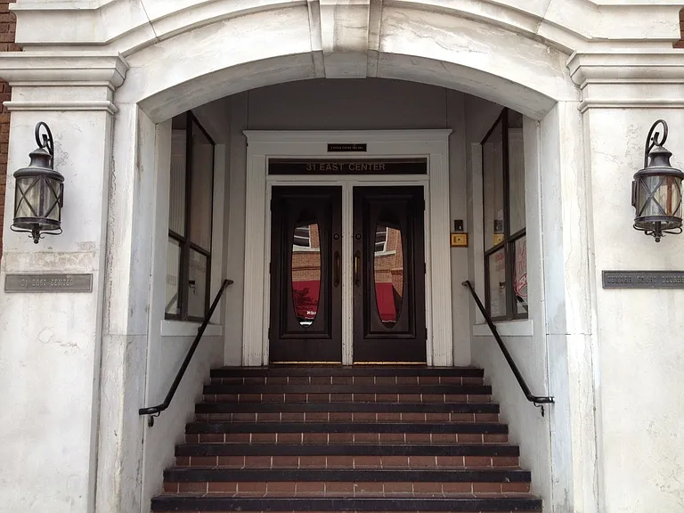 31 E Center St — Photo 2