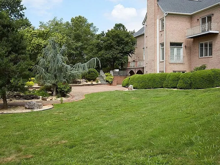 9 Alloway Ct — Photo 39