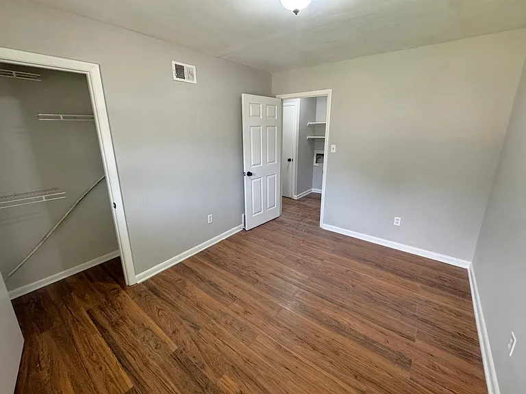 4591 Lawrence Rd — Photo 9