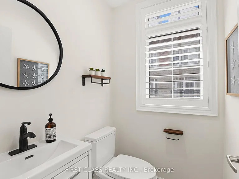 133A Finch Ave E — Photo 21