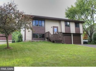 928 126th Ave NE, Blaine, MN 55434