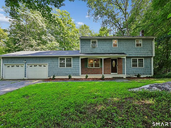 2nd image of 38 Cherry Hill Road