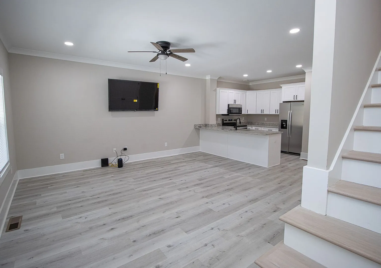 Now Pre-Leasing For The 20272028 School Year! New Construction Single-Family Home | 4 Bedrooms | ... — Photo 2