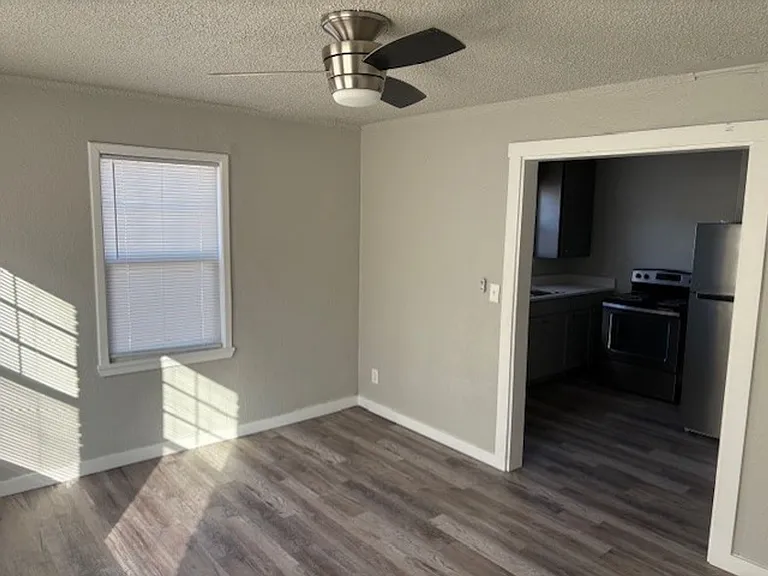 145 S Main St — Photo 6
